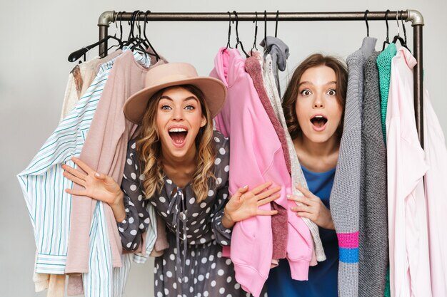 girls happy for shopping 